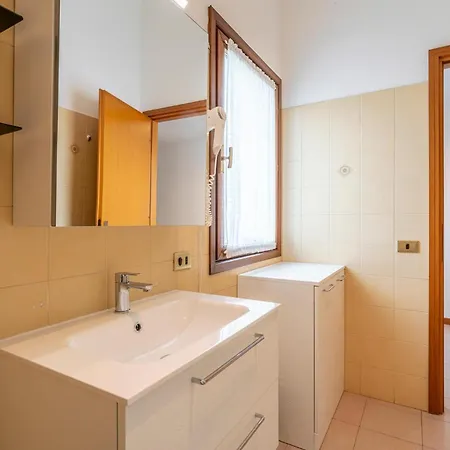 3 Bedroom In Albarella Ro Сasa de vacaciones Albarella Island