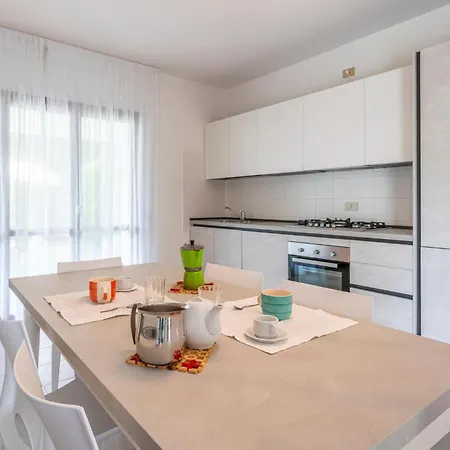 3 Bedroom In Albarella Ro Сasa de vacaciones Albarella Island