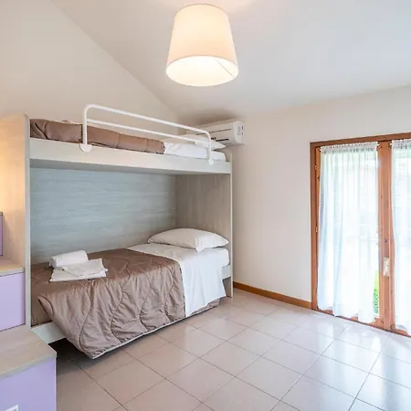 Belle Maison De 3 à Albarella