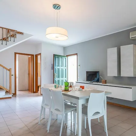 Belle Maison De 3 à Albarella Hébergement de vacances *